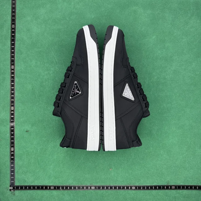 Prada Sneakers Leather lace-up low-top with triangle logo plaque product detail image 9