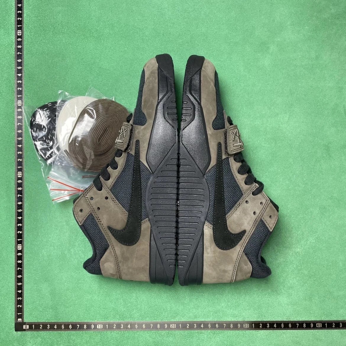 No. 3 Black Mocha FZ8117 204