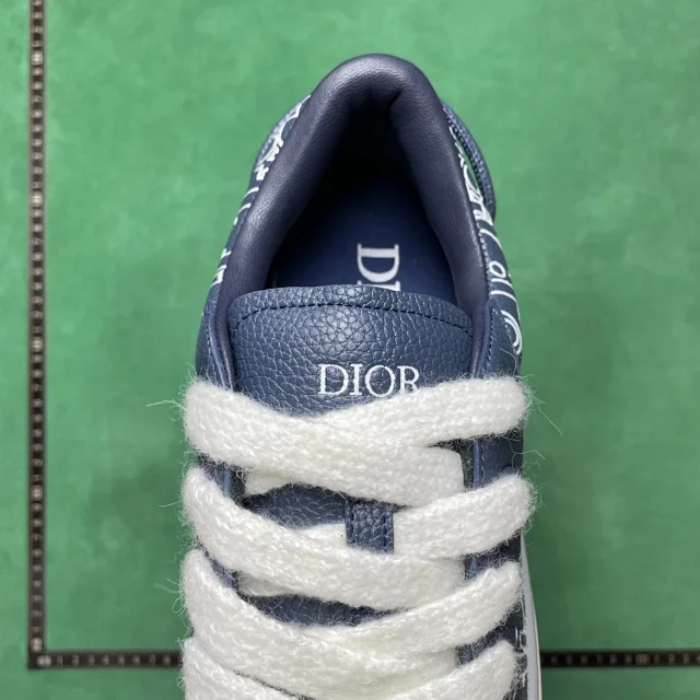 Dior Sneakers B33 Low-Top Lace-Up with Oblique Motif product detail image 19