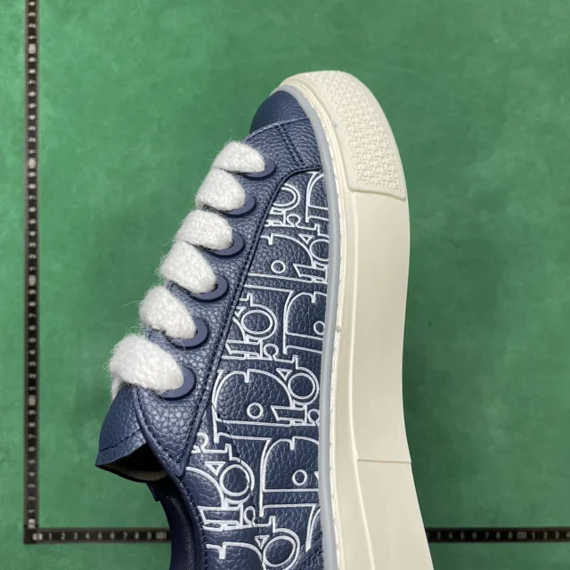 Dior Sneakers B33 Low-Top Lace-Up with Oblique Motif product detail image 15
