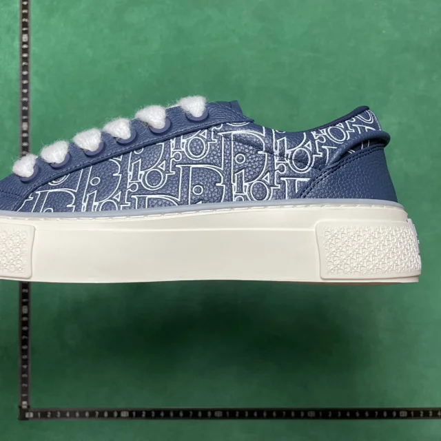 Dior Sneakers B33 Low-Top Lace-Up with Oblique Motif product detail image 14