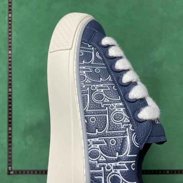 Dior Sneakers B33 Low-Top Lace-Up with Oblique Motif product detail image 12