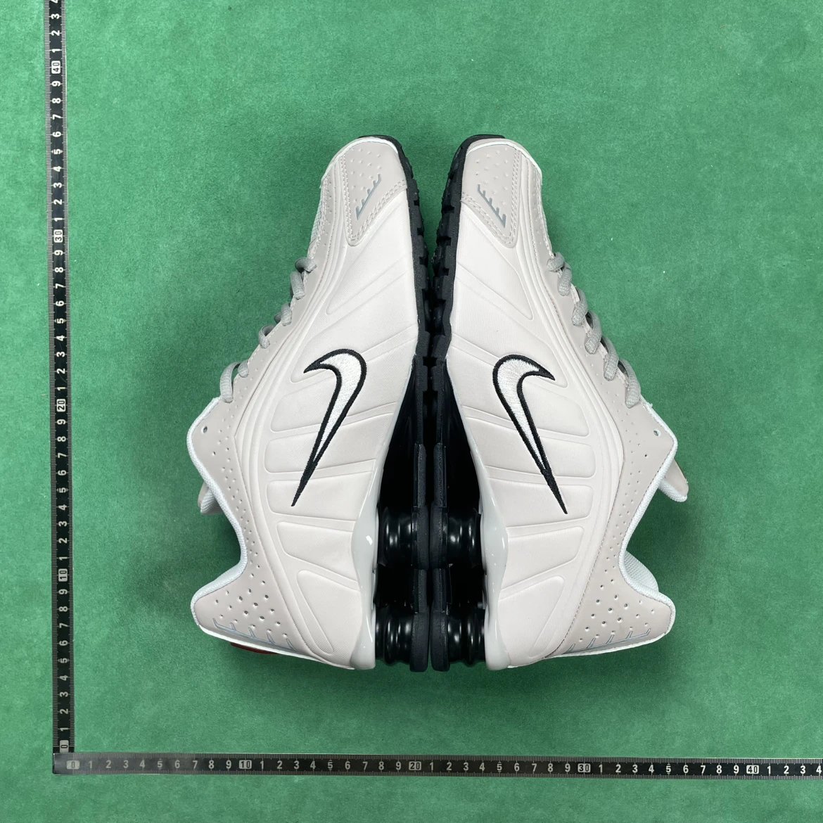 B1D Comfortable Versatile Shock-Absorbing Breathable Lightweight Low-Top Casual Running Shoes