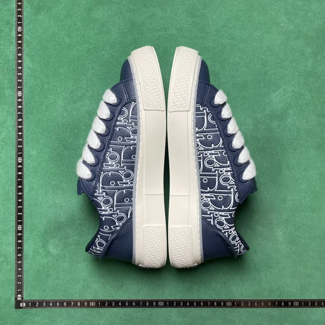 Dior Sneakers B33 Low-Top Lace-Up with Oblique Motif product detail image 4
