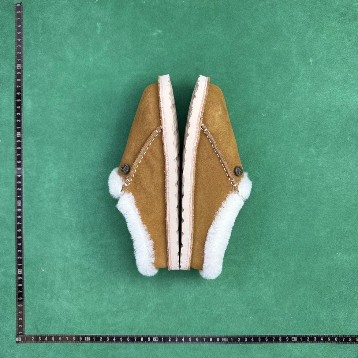 TT2 Warm, Comfortable & Stylish Closed-Toe Slippers