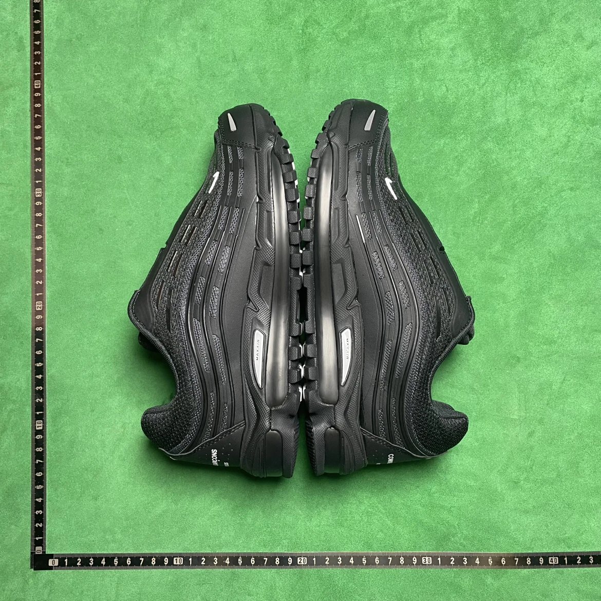 Nike Air Max Plus Running Shoes-009808