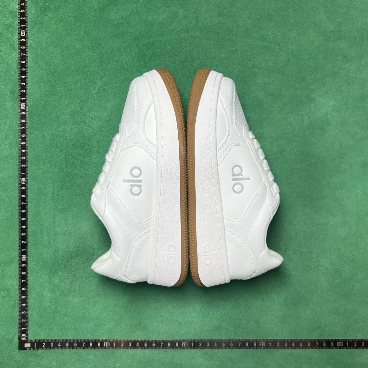 Alo Yoga x Alo Recovery Mode Low-Top Casual Sneakers