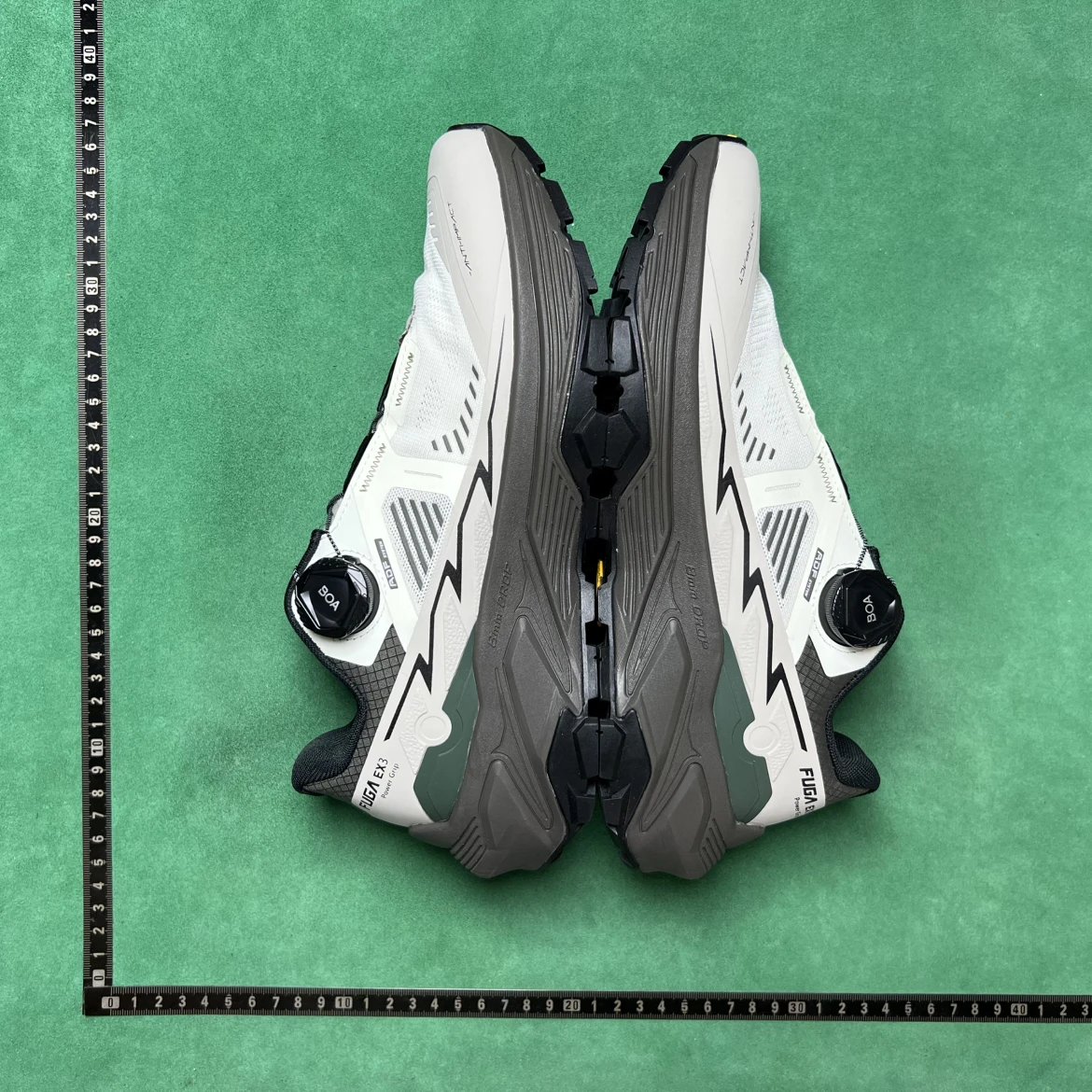 Hoka Speedgoat 5 Black / Gray Trail Running Shoes - 8