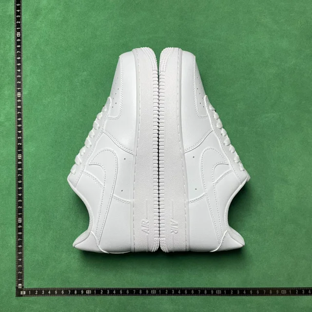 Nike Air Force 1 (Triple White) - rep Nike Air Force 1