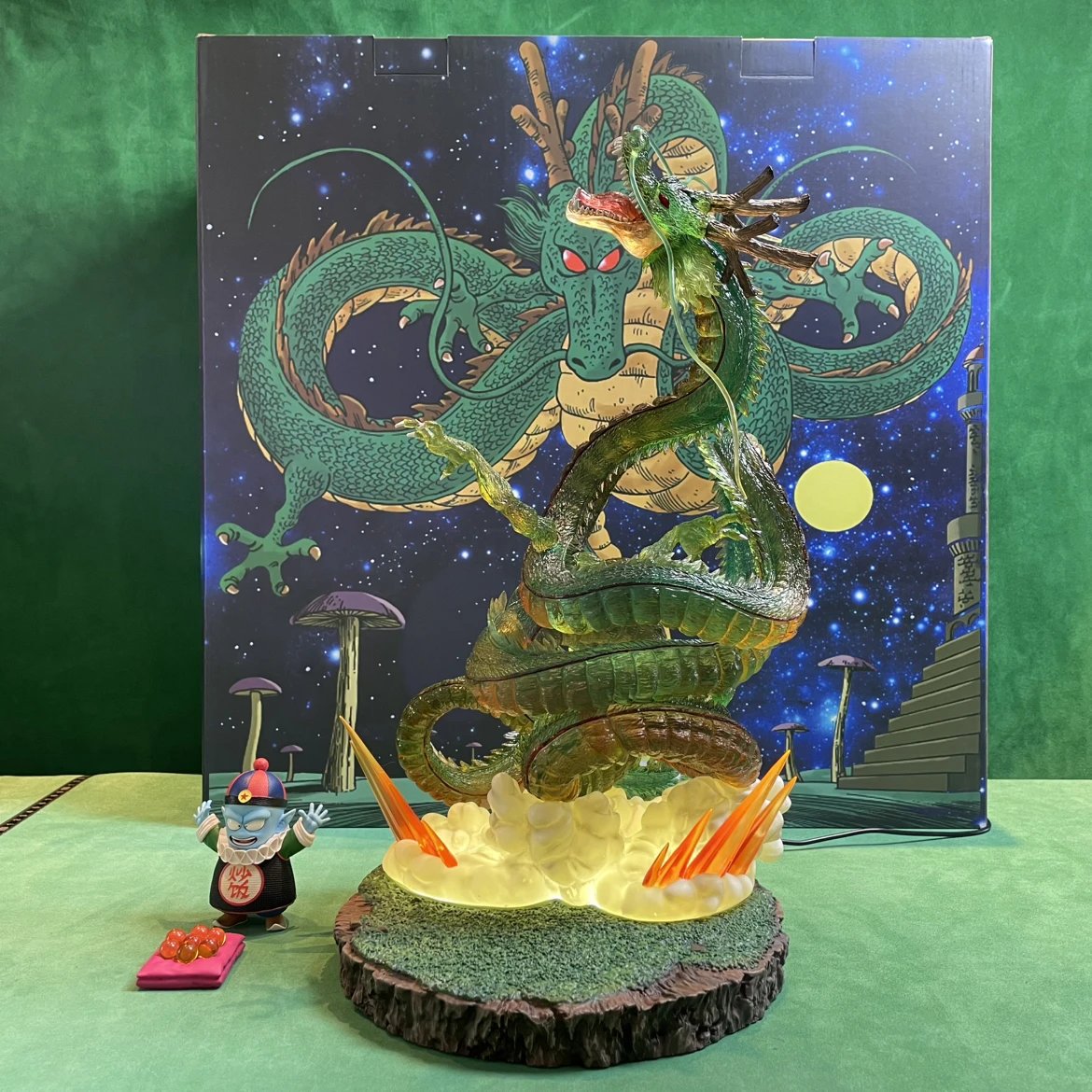 Statue Figure-008521