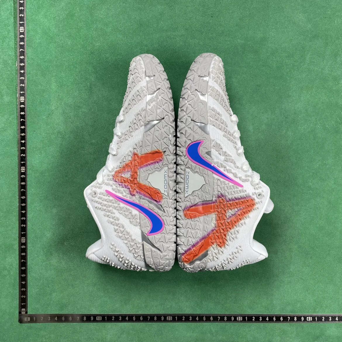 X4Y versatile and comfortable basketball shoes