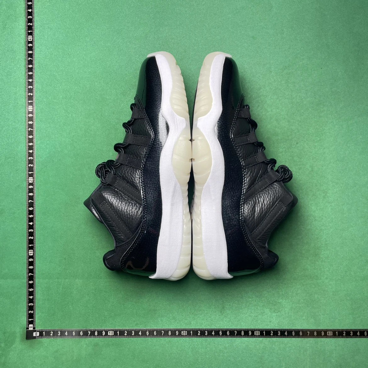 Nike Air Jordan 11 Basketball Shoes-009080
