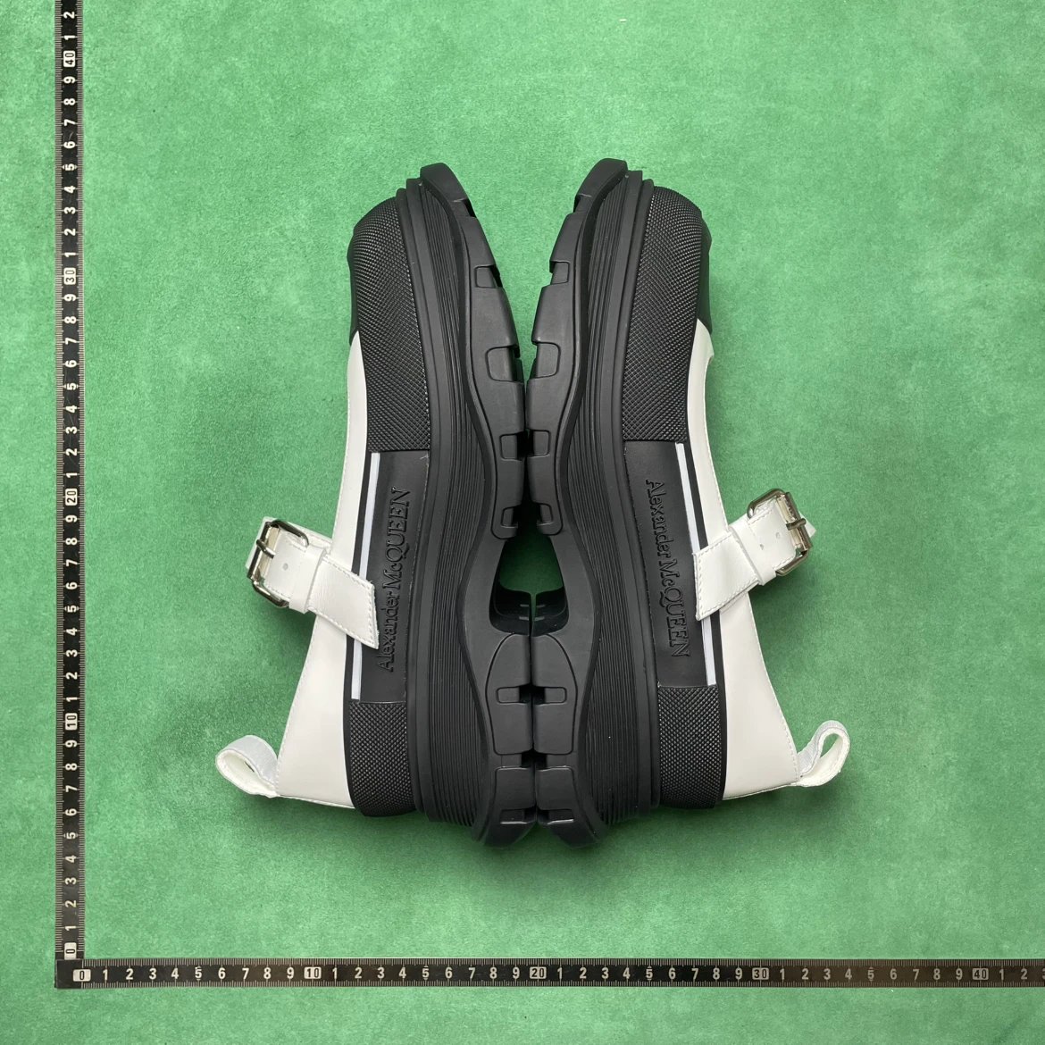 Designer Shoes BD7 皮革圆头搭扣厚底玛丽珍