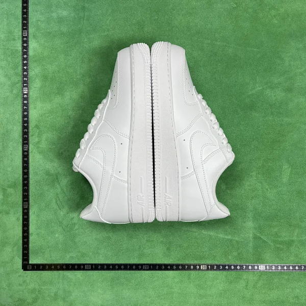 Nike Air Force 1 Low "Triple White"