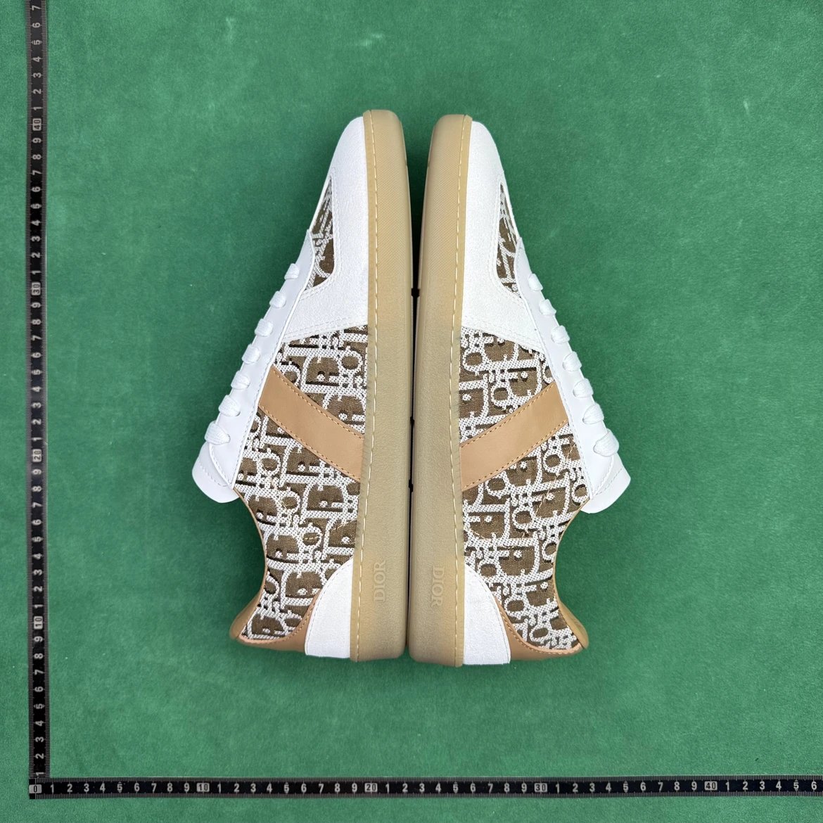 Designer Shoes TT8 牛皮革圆头系带低帮板鞋