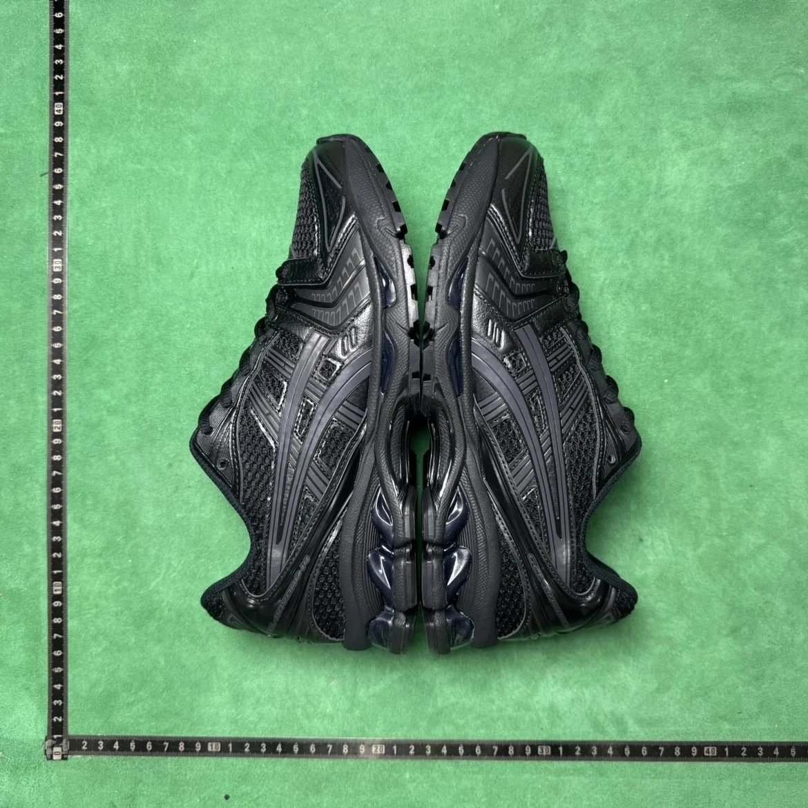 Size 7 Black 1 AO19-001