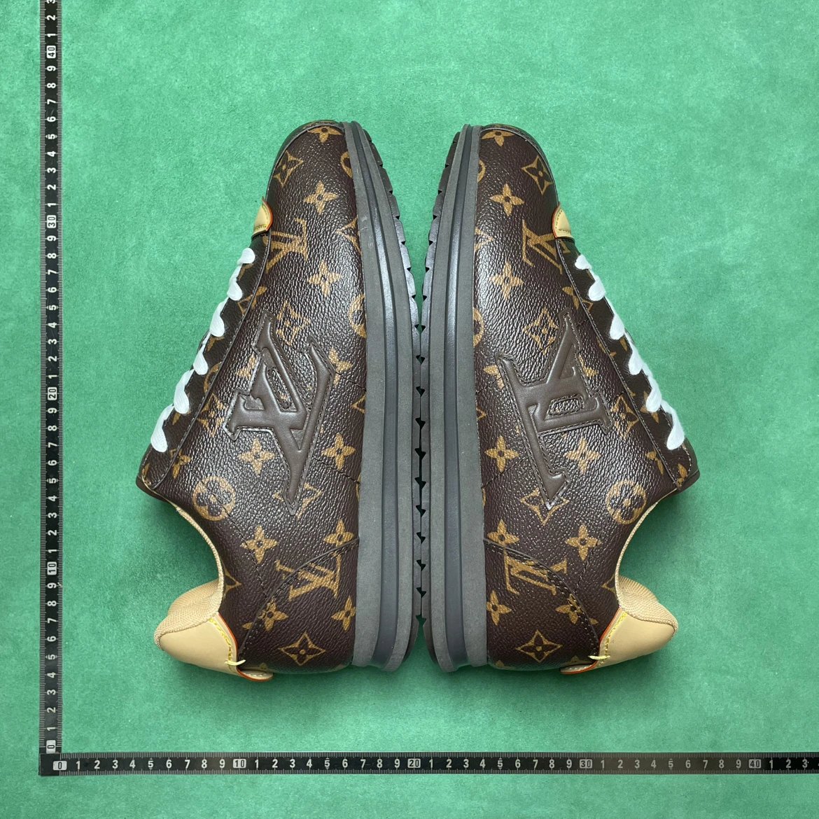 LV/PRADA BD 5 压纹图案圆头系带低帮生活休闲鞋
