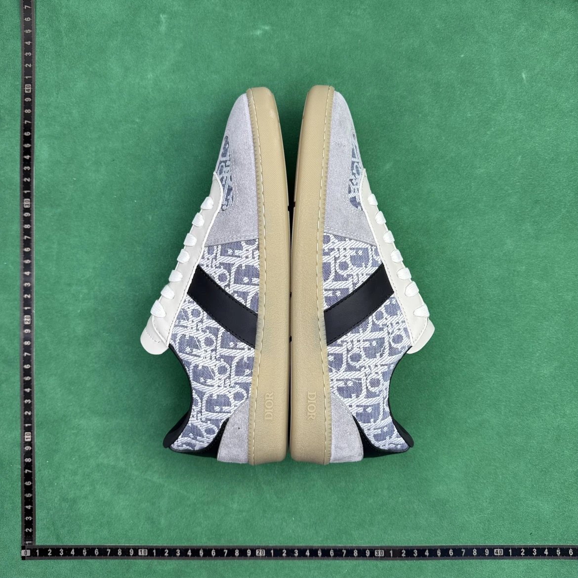 Designer Shoes TT8 牛皮革圆头系带低帮板鞋