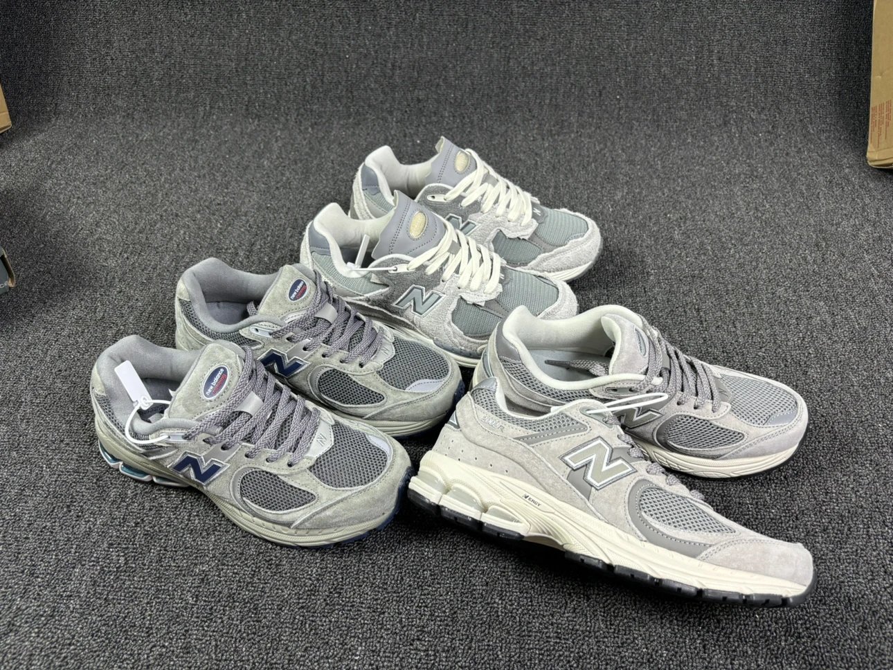 【 No cost clearance benefits 】 Pure original version of real pig Bazi brush color sense 3M reflective N 2002R retro anti slip shock-absorbing sports and leisure shoes double-layer breathable mesh for both men and women
