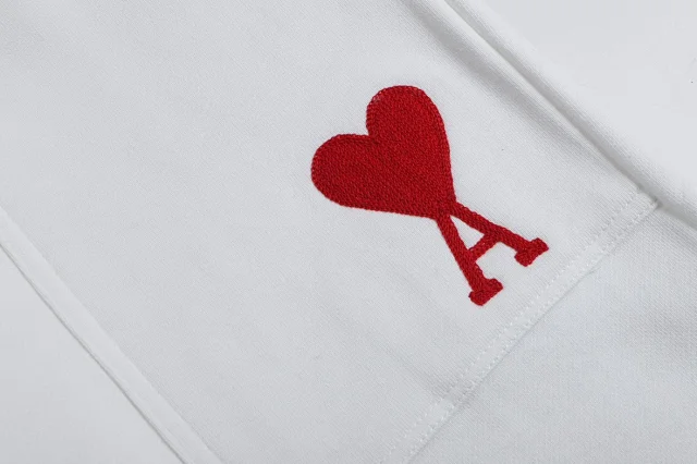 AMI Paris Shorts Drawstring with de Cœur heart patch product detail image 23