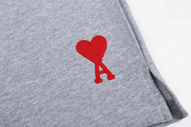 AMI Paris Shorts Drawstring with de Cœur heart patch product detail image 22