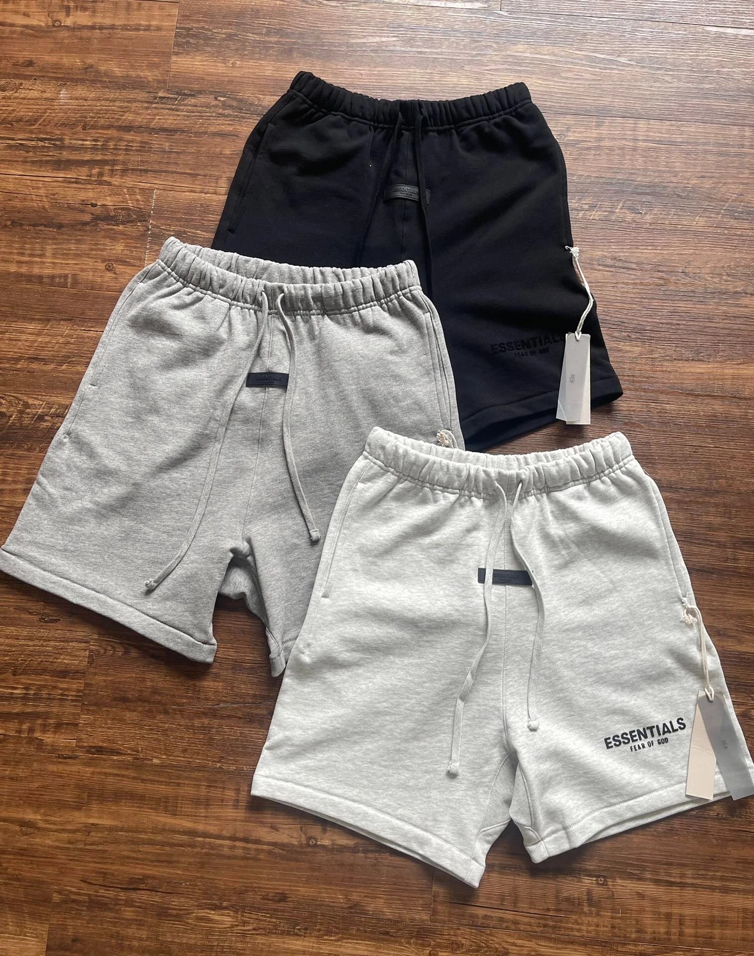 ESSENTIAL Hipster ESS Classic Letter Micro Label Flocked Shorts