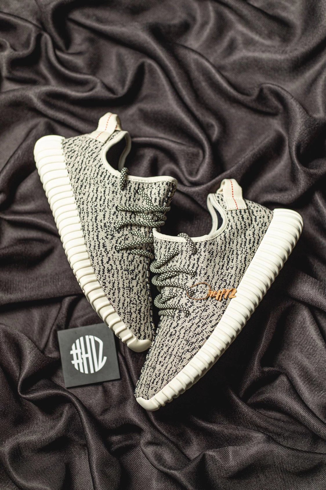 H12系列 Yeezy 350 "Turtle Dove" 灰白 原厂再生高弹纱 艺超原厂鞋带 原厂Cost高斯环保线 百宏原厂后拉织带环 德国进口
