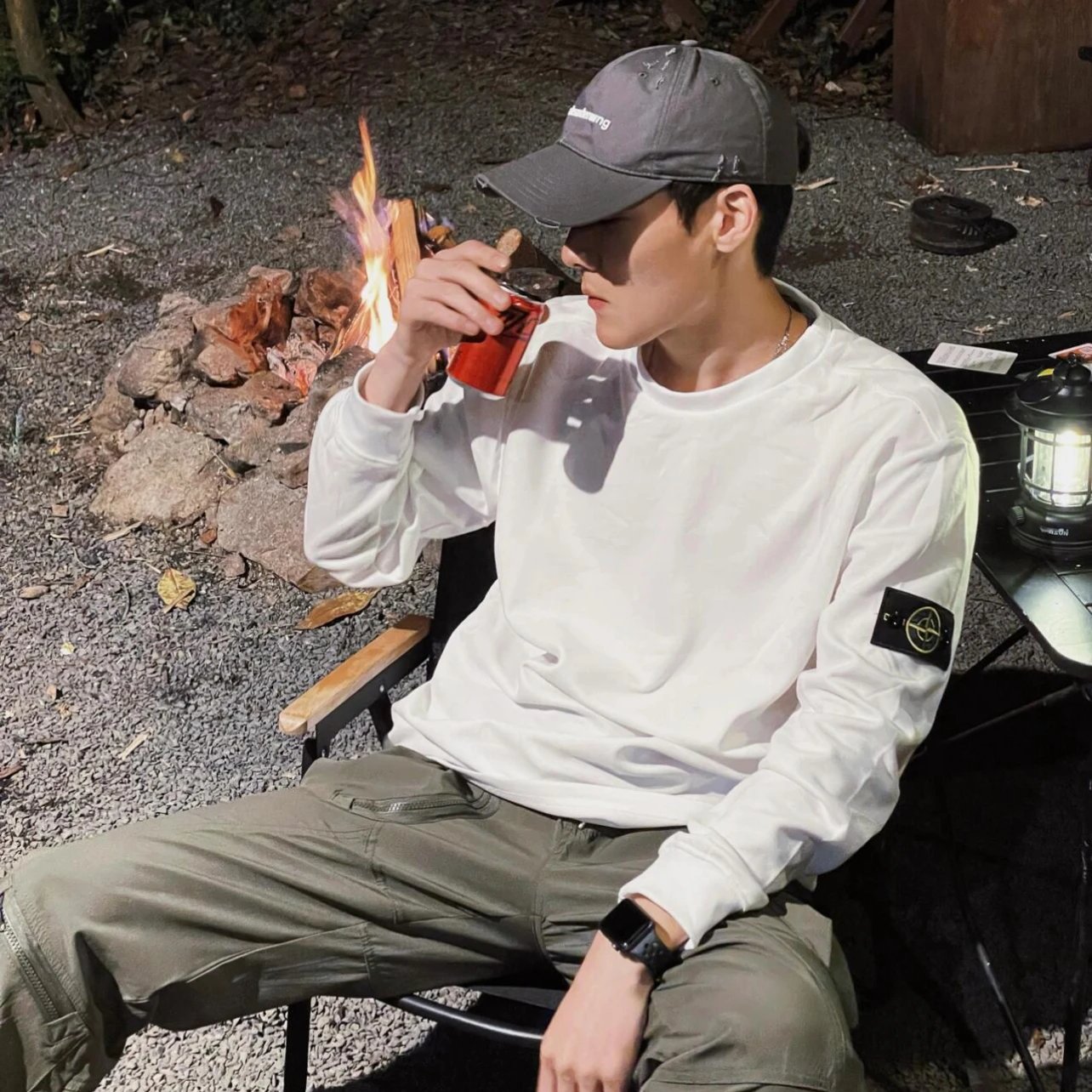 STONE ISLAND\石头岛 指南针刺绣卫衣