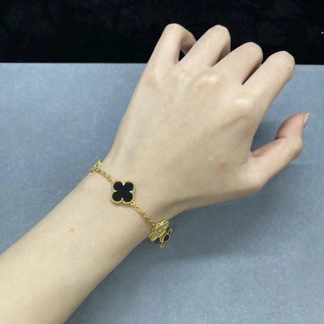 Gold Diamond-Set Black Onyx