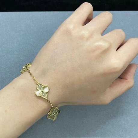 Gold Guilloche
