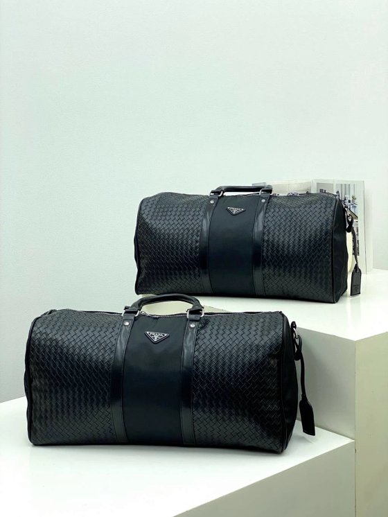 PRA Travel Bag, Essential for Travel, Triangle Logo Woven Travel Handbag, Water-Resistant Imported Parachute Nylon Shoulder Tote, Super Large Capacity