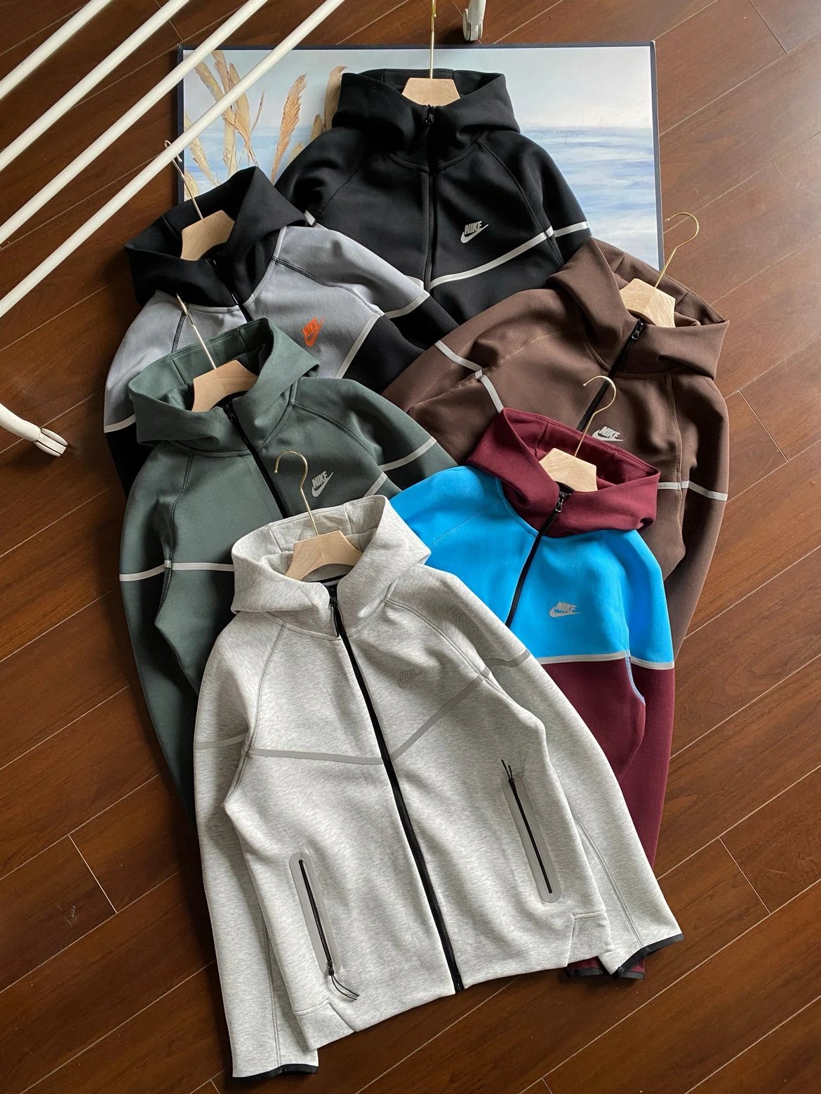 Pure dollar batch! Autumn New Nike Tech Windrunner Stripe Colorblocking Hooded Zipper Jacket Coat Reflective Zipper Sweatpants Casual Trousers Athletic Training Suit