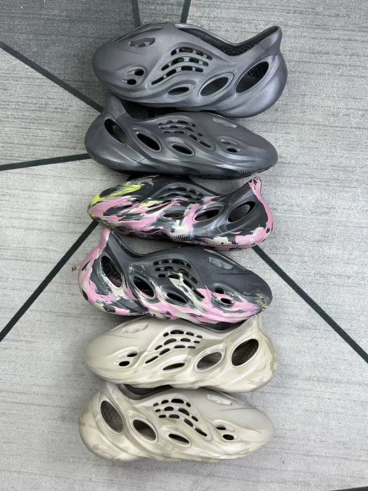 Adidas Yeezy Foam Runner Multicolor Pink Black Sneakers - 3