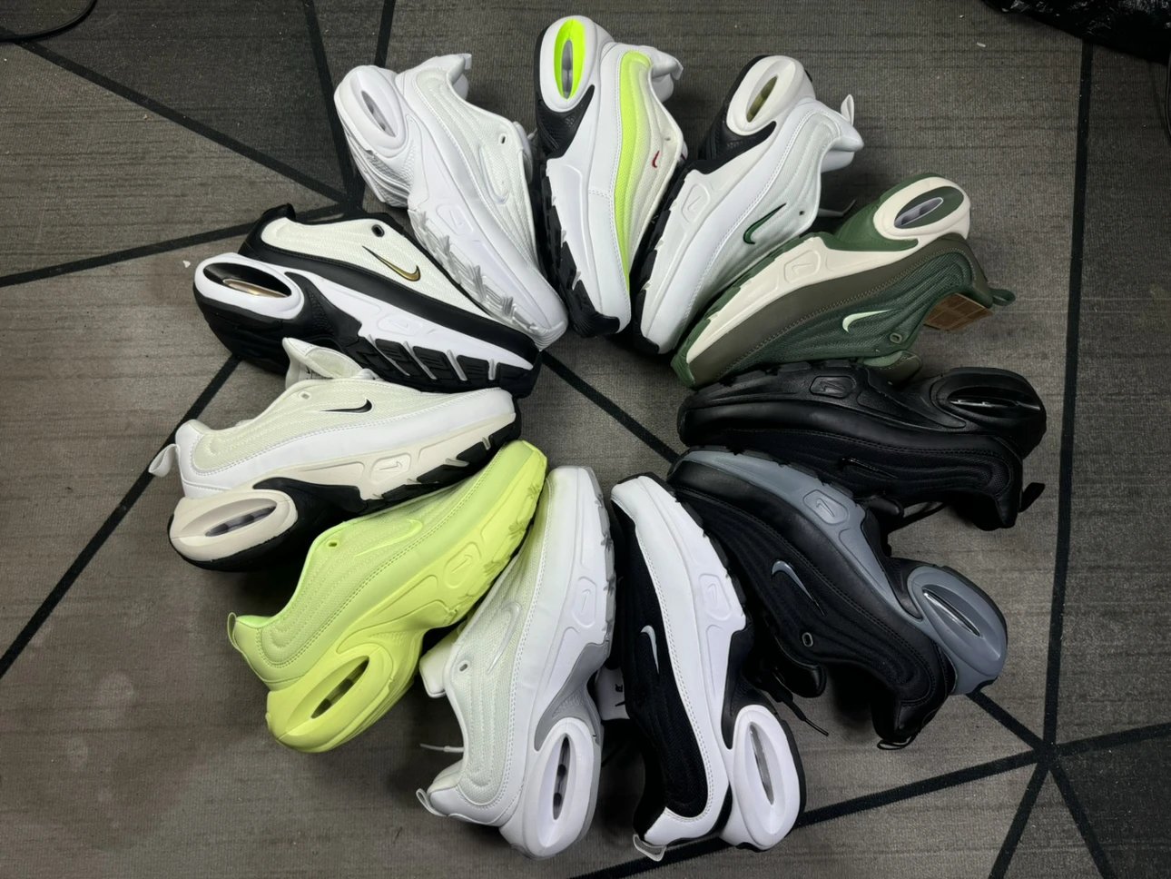 【 Friend Factory Debt Repayment Special Offer, Genuine Standard, Genuine Air Cushion 】 Air Max Portal Comfortable, Lightweight, Shock Absorbed, Wear Resistant, Low Help, Leisure City Commuting Running Shoes, Couple's and Men's Shoes