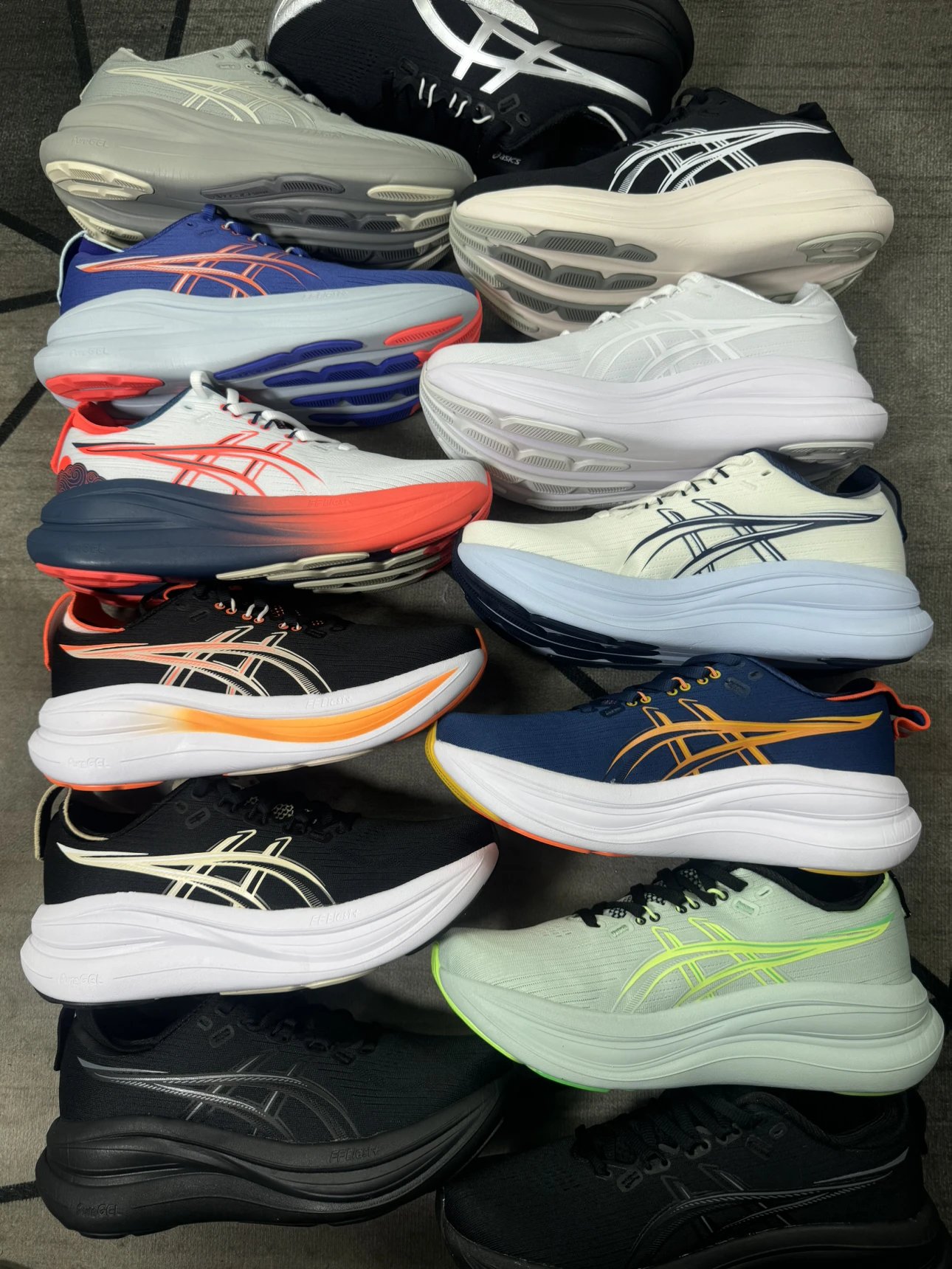 New Cloud Thick soled Elastic Running Shoes Technology Midsole Soft Elastic Rubber Combination Pure Original Version: Long term Stable Supply Available for ASI GEL-NIMBUS 28 Fit Comfortable Strap Round Head Sports Shoes Shock Absorbent, Wear resistant, Breathable, Sweat Absorbing Running Shoes Couple's Men's and Women's Shoes New Original Box