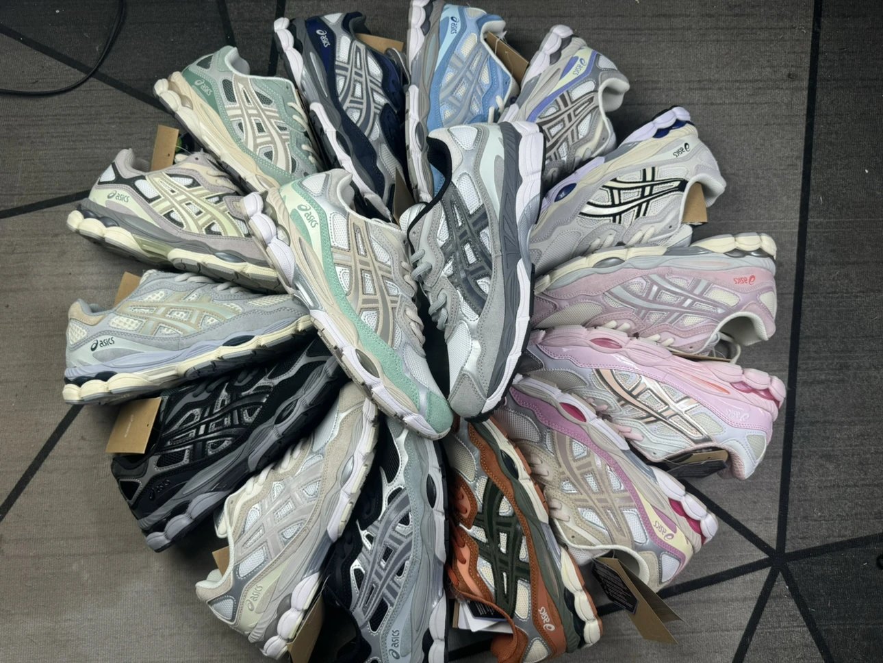 [Professional Running Shoes New Release Full Colorway Asics] Gel-NYC Series Low-Top Retro Casual Athletic Jogging Shoes Upgraded Original Last & Paper Pattern Development Suede and Mesh Upper Combination GEL Cushioning in Heel and Forefoot Lightweight Foam Midsole with Durable Rubber Outsole