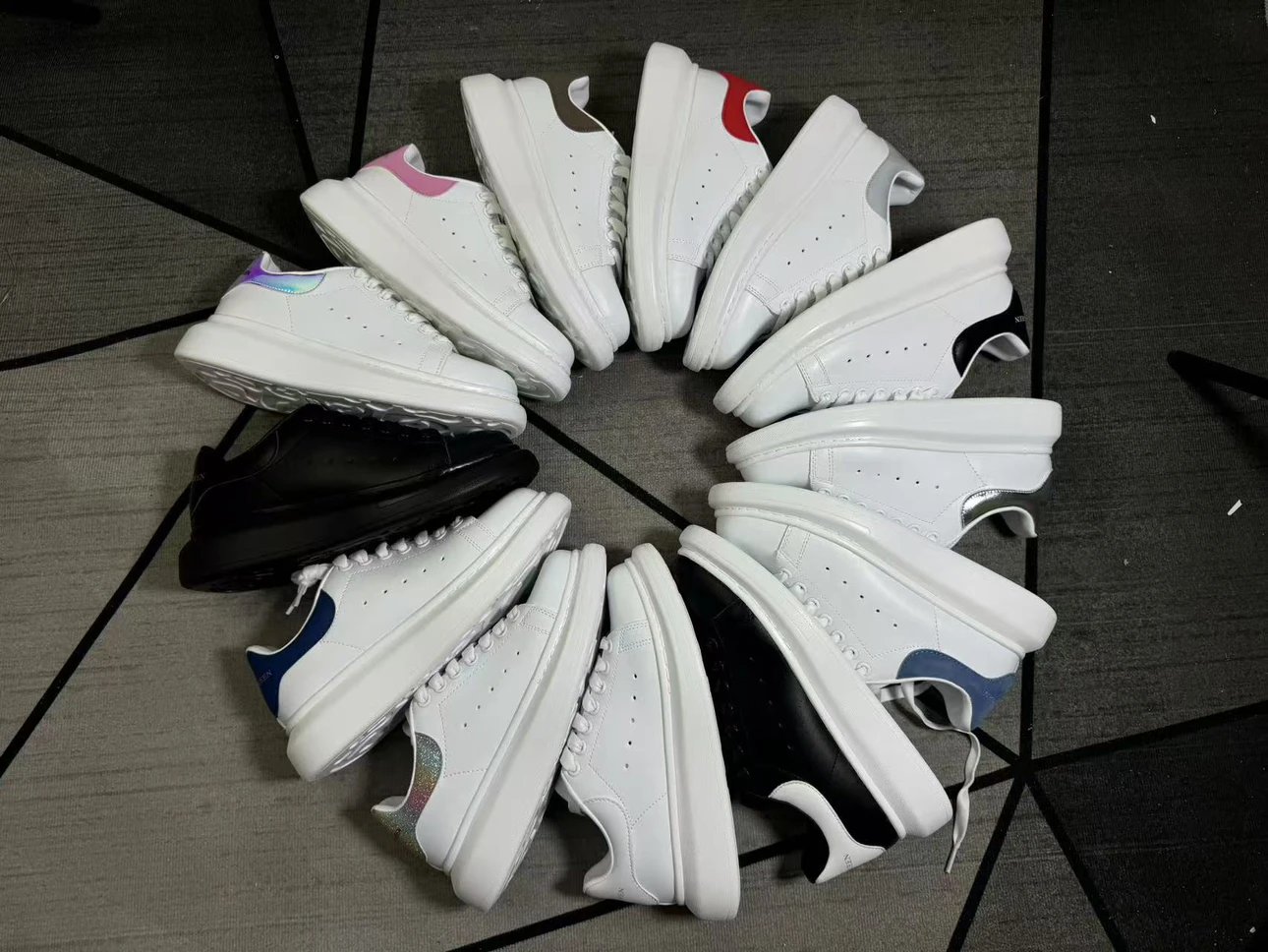Factory Special / Restocked Regularly / Value Offer - Authentic Version Classic White Sneakers, Kunmai, Brand New Original Box, Unisex Low-Top Casual Shoes, Athletic Sneakers with Height-Increasing Effect