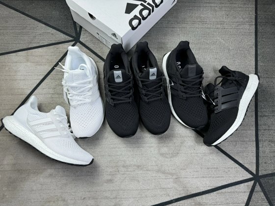 【 Factory Direct Supply A-version Product Market Competitive Price 】 True Explosive Particle Ultraboost 1.0 Comfortable Trendy Fabric Wear resistant Low cut Leisure Training Long distance Running Shoes Sports Shoes for Men and Women