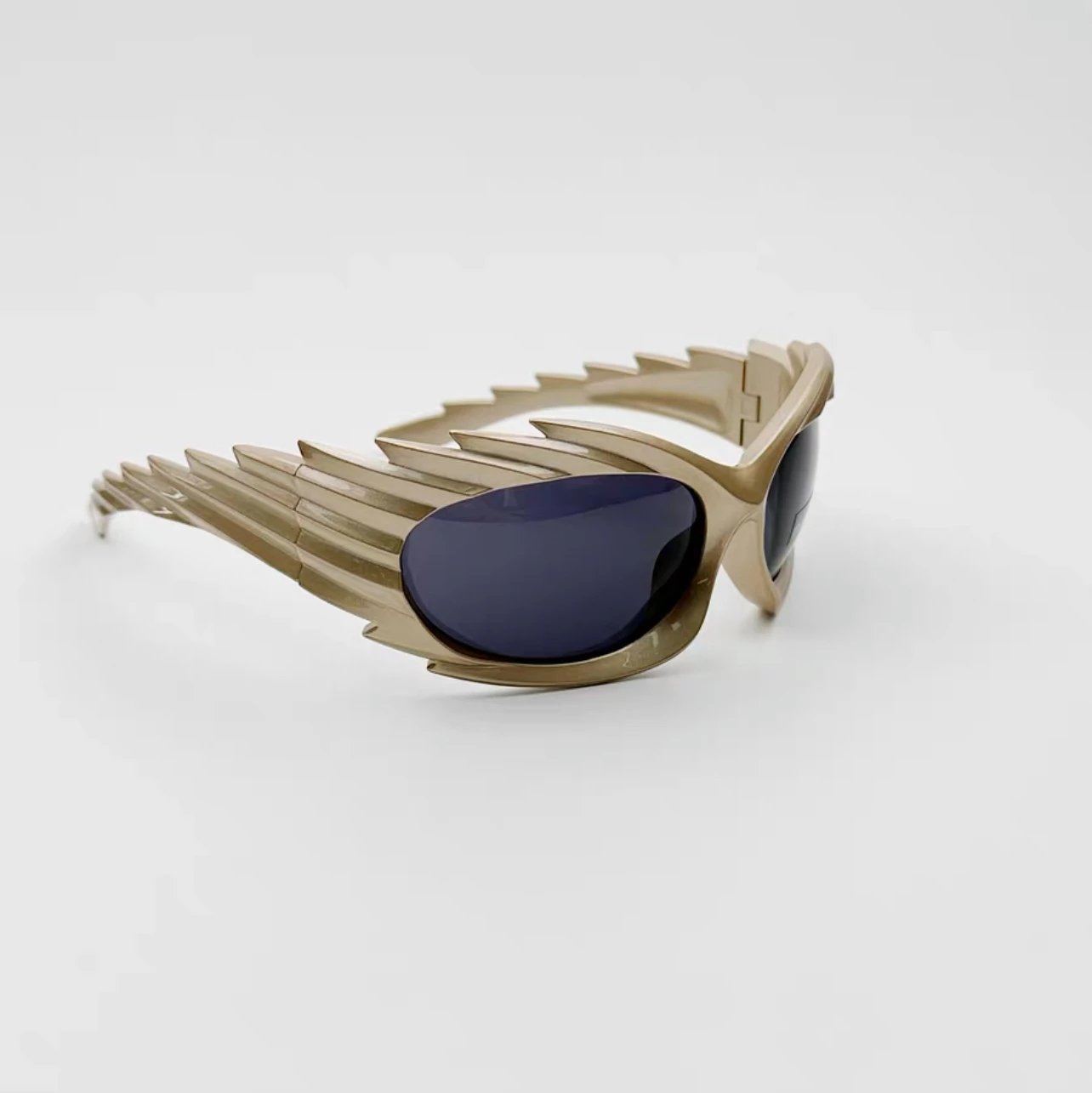 Aviator-Style Winged Sunglasses Black Silver Mirror Lens Eyewear