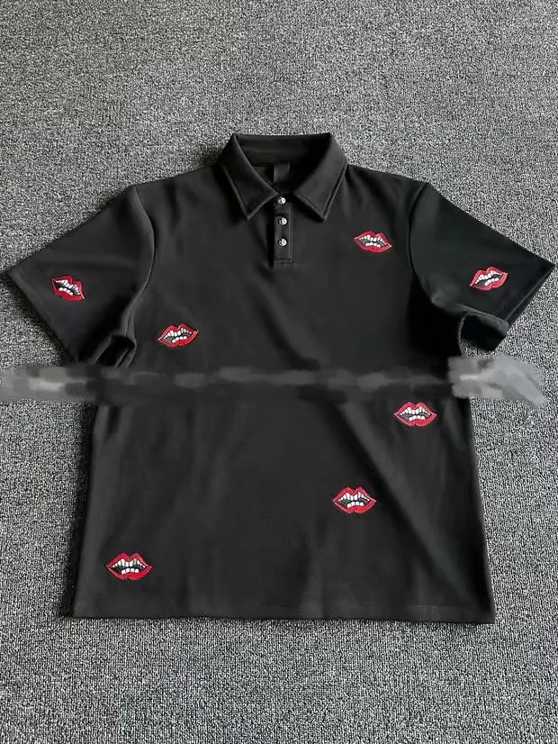(In Stock) CH23SS New Chrome Hearts Red Lips Embroidered Polo Shirt Short Sleeve T-Shirt - New Red Lips Embroidery Print Logo Polo Shirt Short Sleeve T-Shirt