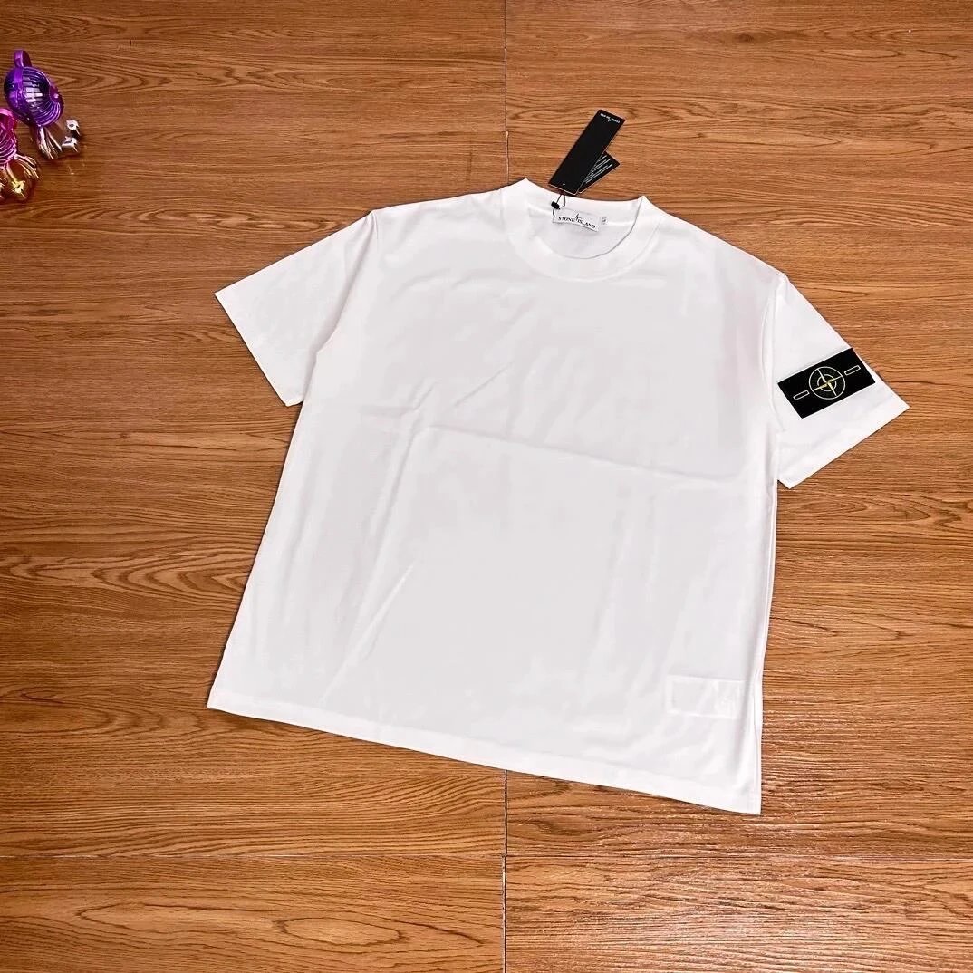 Short sleeved white