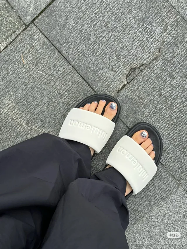 lululemon Sandals Restfeel Slide product detail image 49