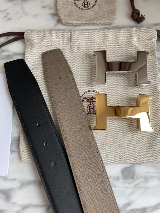 Hermès Belts Constance Reversible Leather Belt, 38 mm product detail image 25