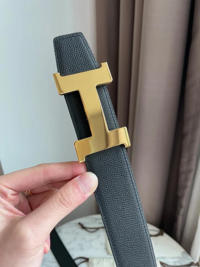 Hermès Belts Constance Reversible Leather Belt, 38 mm product detail image 32