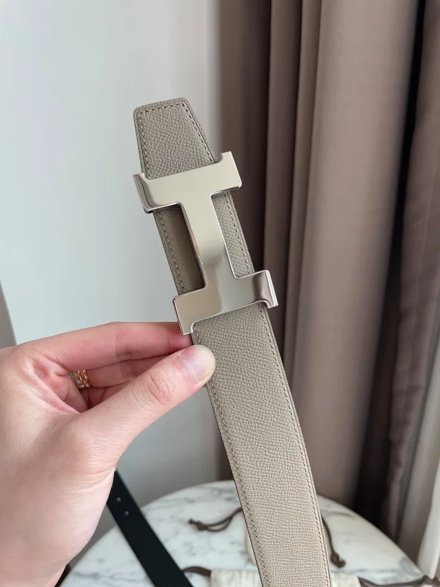 Hermès Belts Constance Reversible Leather Belt, 38 mm product detail image 24