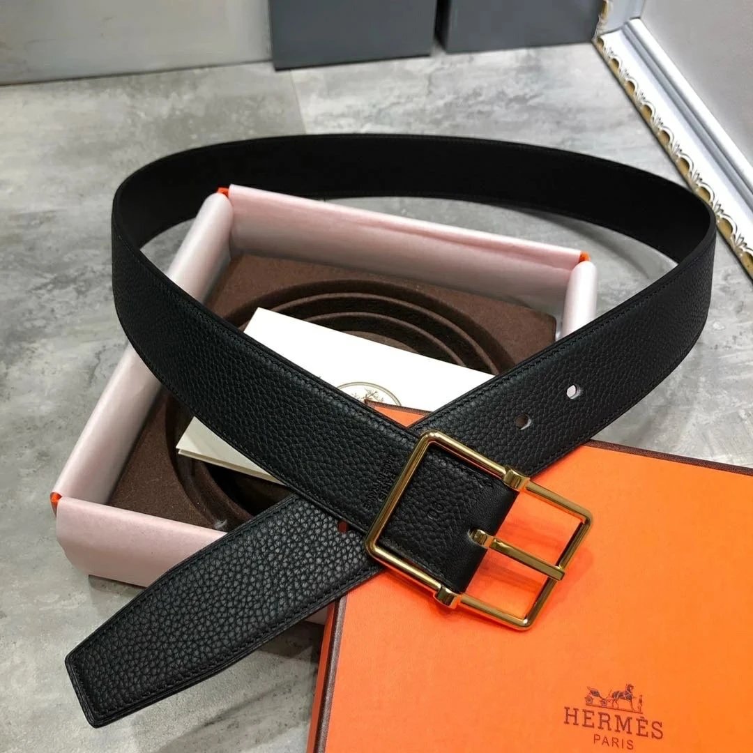 Black gold buckle