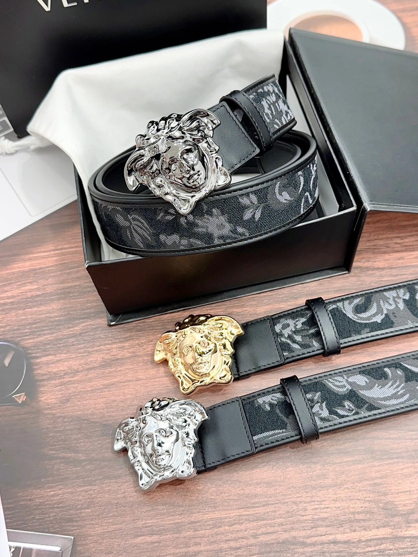 Versace Medusa Men's Leather Belt - Fashion Casual