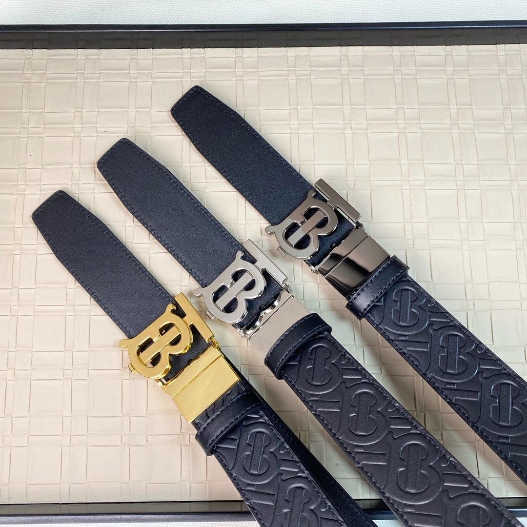 Burberry Men's Leather Belt - Business Casual