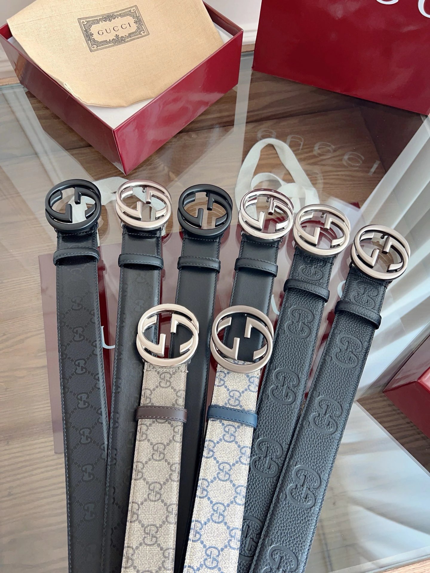Gucci Double G Leather Belt