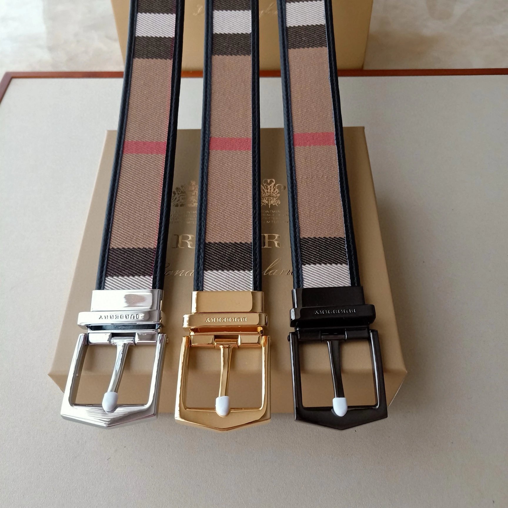 Burberry Men's Leather Belt 3.5cm - Casual Unisex